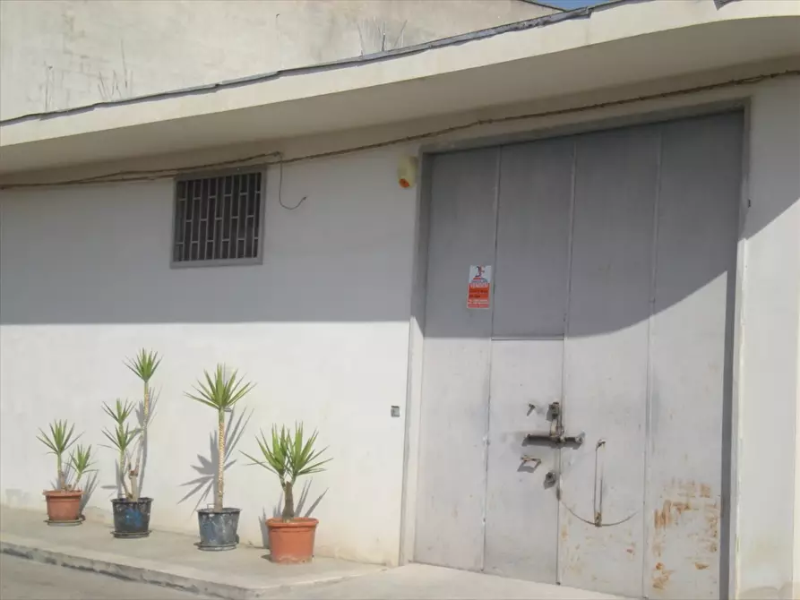 Immagine 3 di Garage in vendita  in Via Lanciano a Cerignola