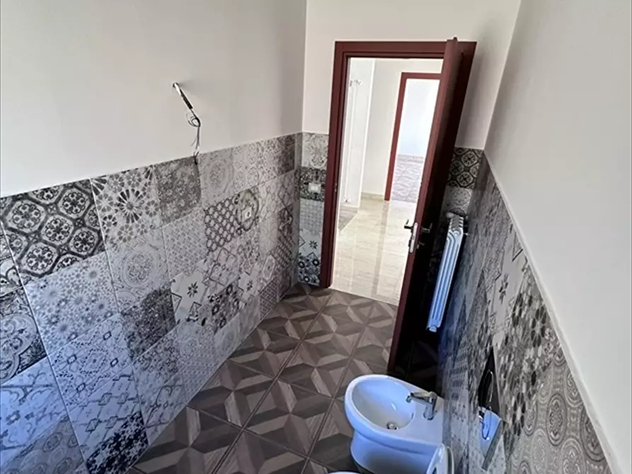 Immagine 10 di Villa in vendita  in via odino a Anzio