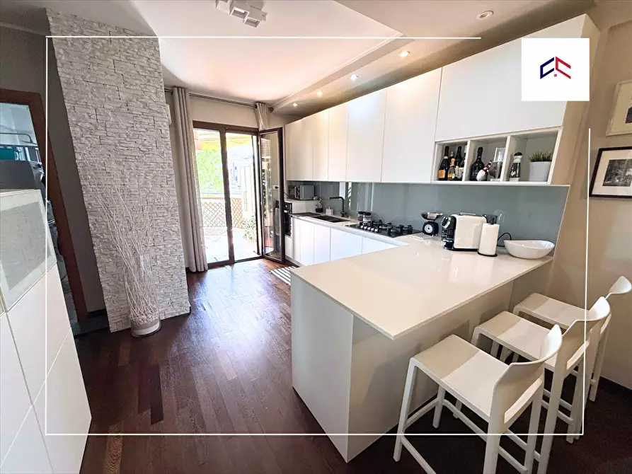 Immagine 15 di Appartamento in vendita  in via toscana47  a Taranto