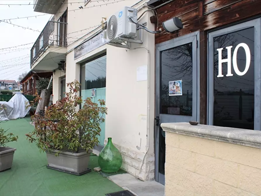 Immagine 3 di Attività commerciale in vendita  in Via Rubicone 1 a Spoltore