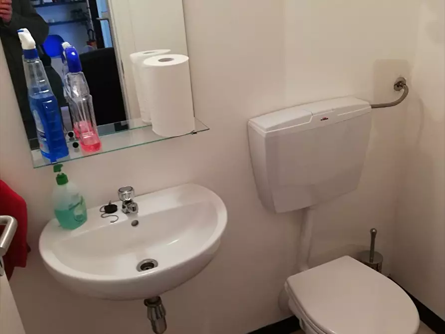 Immagine 9 di Locale commerciale in affitto  in Via Mater Domini, 1 a Chieti