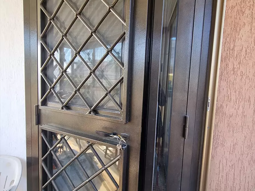 Immagine 5 di Appartamento in vendita  in via di valle schioia a Anzio