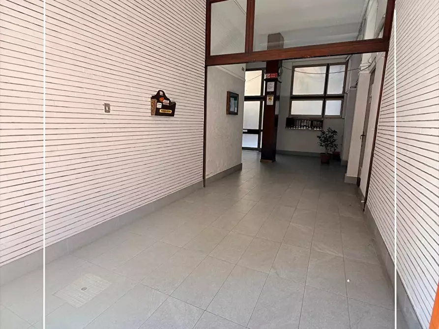 Immagine 2 di Appartamento in vendita  in via leonida 70 a Taranto