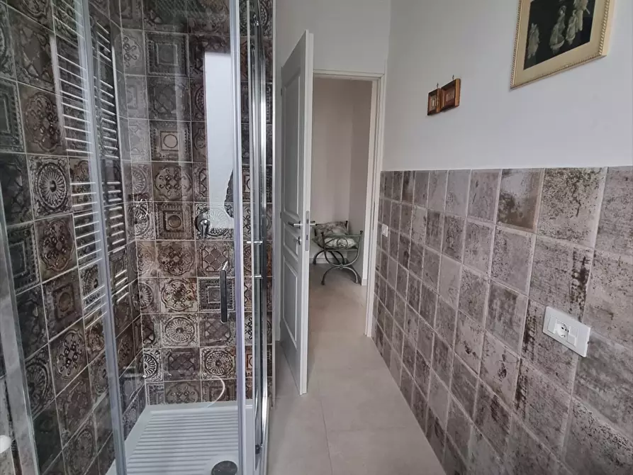 Immagine 9 di Casa indipendente in vendita  a Anzio