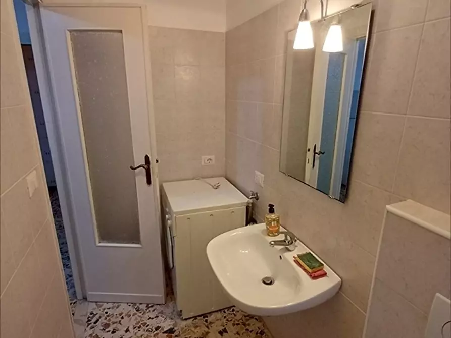 Immagine 13 di Appartamento in vendita  in Viale Caprera n. 1 a Sassari