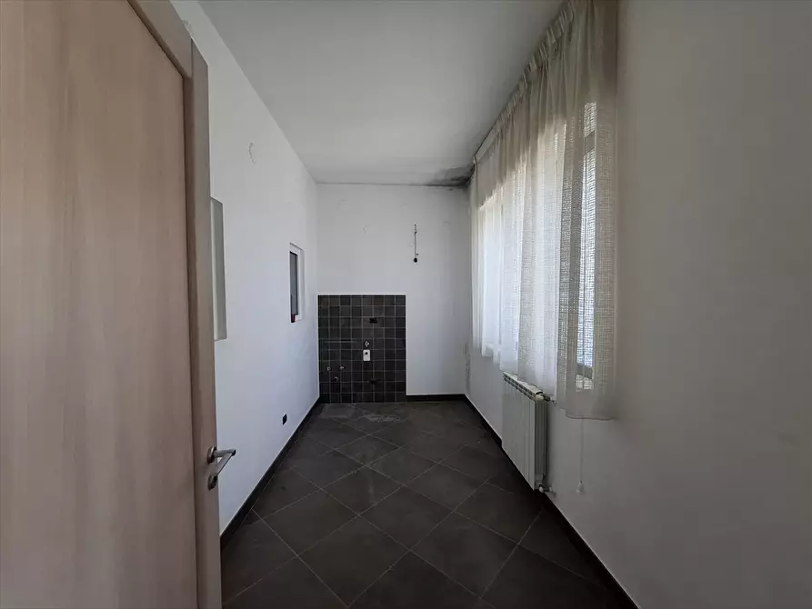 Immagine 8 di Ufficio in vendita  in Viale della Repubblica, 24/H a Modugno