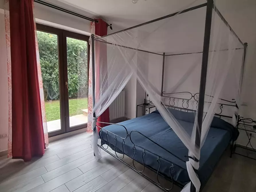 Immagine 15 di Casa indipendente in vendita  a Anzio