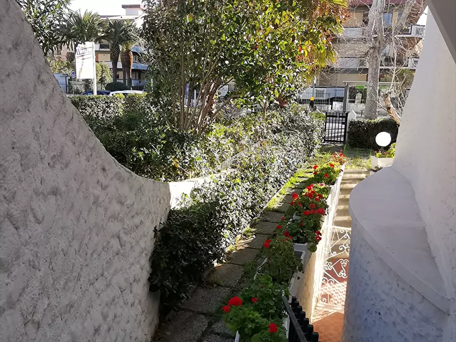 Immagine 19 di Villetta a schiera in vendita  in V.le Alcione a Francavilla Al Mare