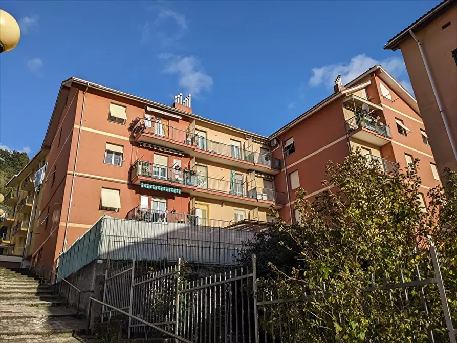 Immagine 1 di Appartamento in vendita  in Via Cascinazza a Campo Ligure