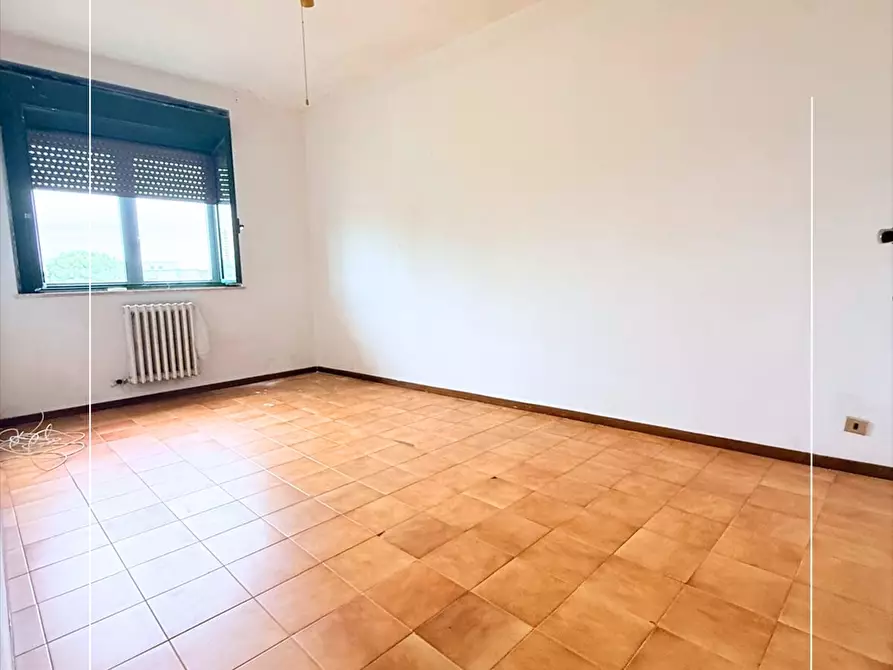 Immagine 17 di Appartamento in vendita  in via scoglio del tonno 40  a Taranto