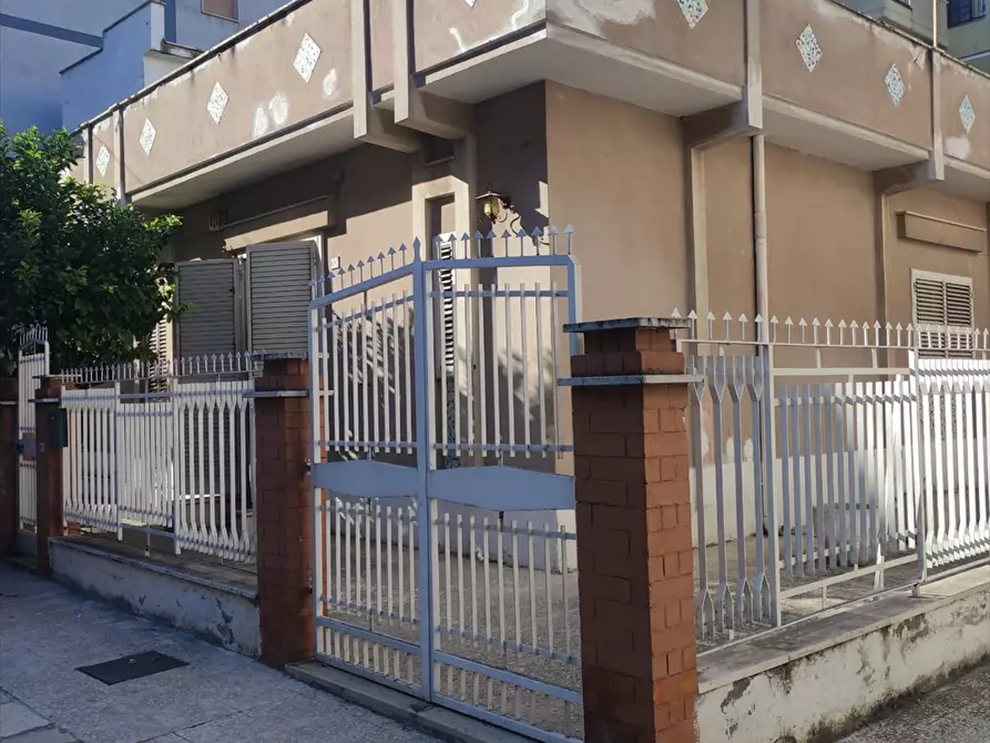Immagine 3 di Casa indipendente in vendita  a Cerignola