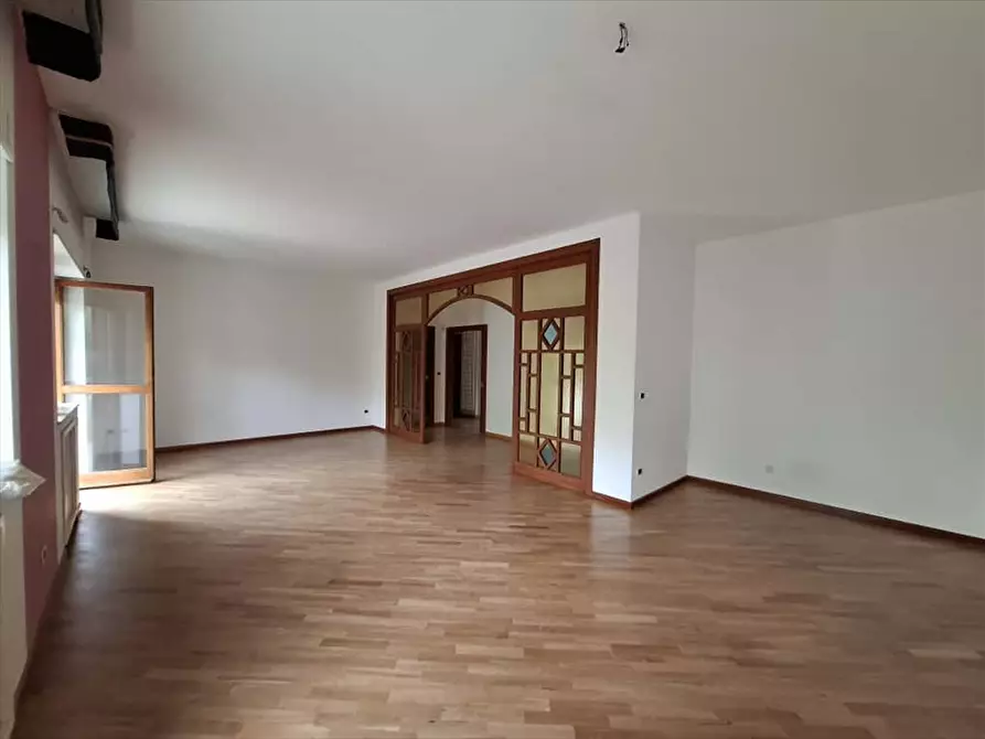 Immagine 6 di Appartamento in vendita  in Via Robert Schuman, 15 a Bari