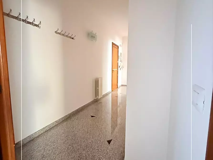 Immagine 11 di Ufficio in affitto  in viale virgilio 138 a Taranto