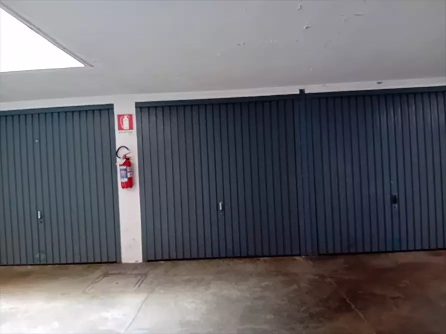 Immagine 9 di Box auto in affitto  a Milano