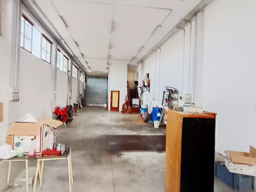 Immagine 6 di Capannone industriale in vendita  in via Penne a Chieti