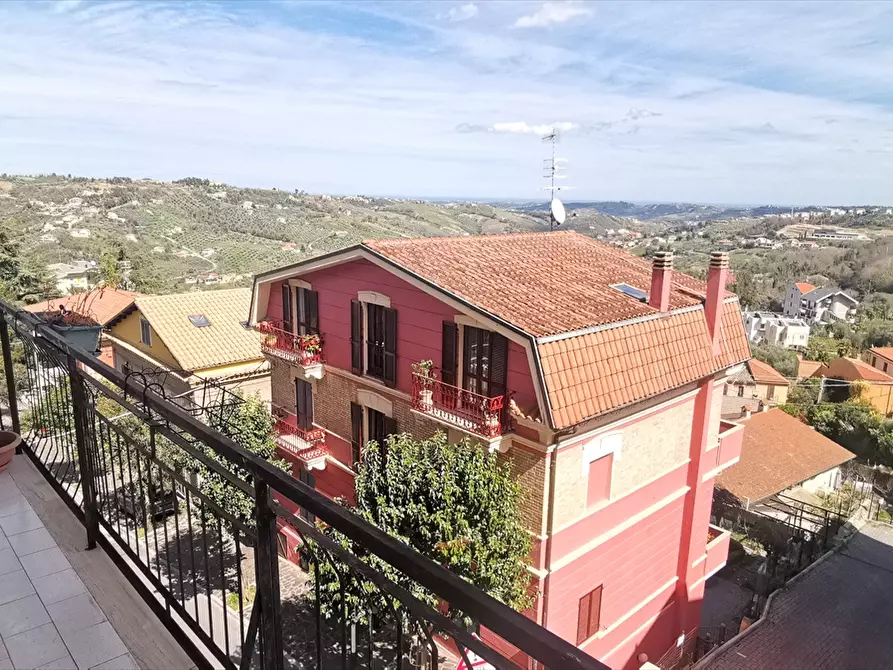 Immagine 19 di Appartamento in vendita  in Via Tricalle a Chieti