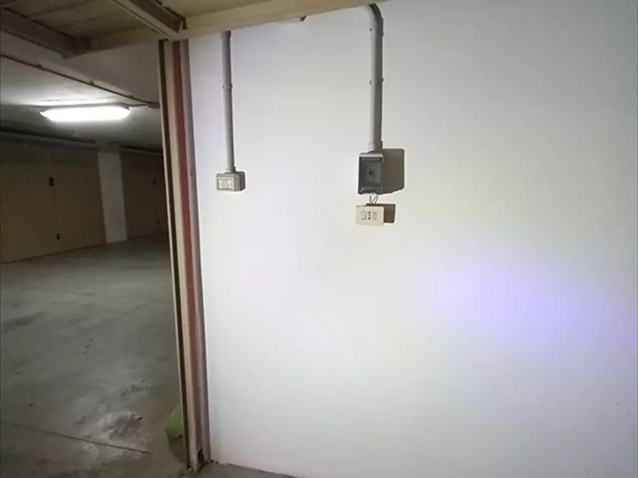 Immagine 22 di Garage in vendita  in Via Gennargentu n. SNC a Sassari