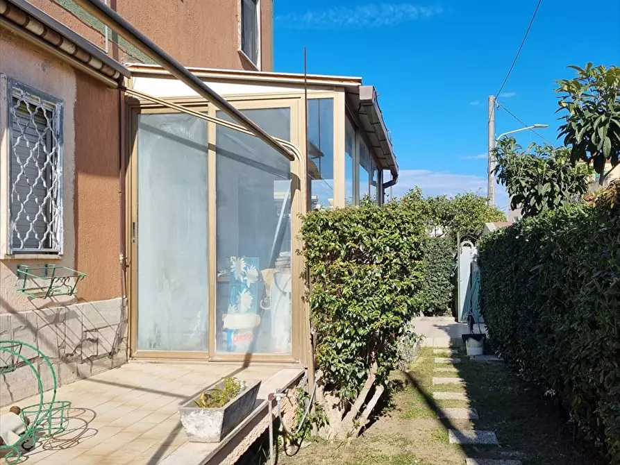 Immagine 4 di Appartamento in vendita  in via di valle schioia a Anzio