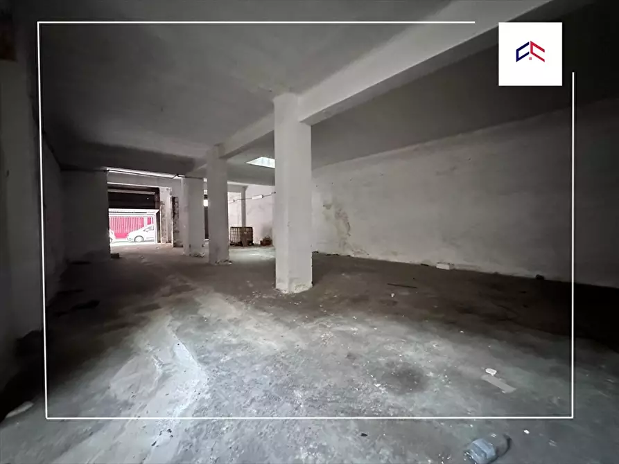 Immagine 7 di Laboratorio in vendita  in via elio 1 a Taranto