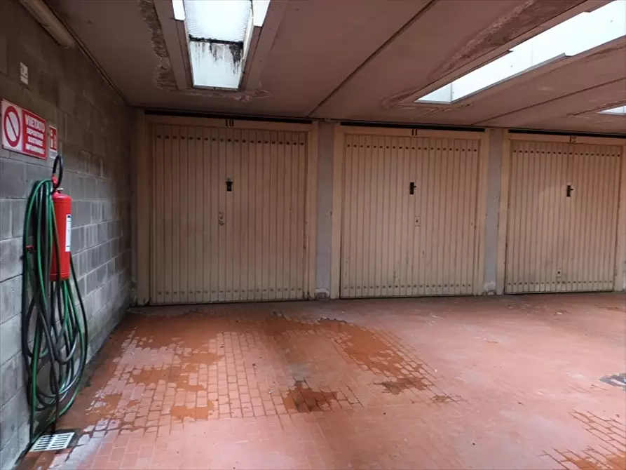 Immagine 15 di Box auto in affitto  a Milano