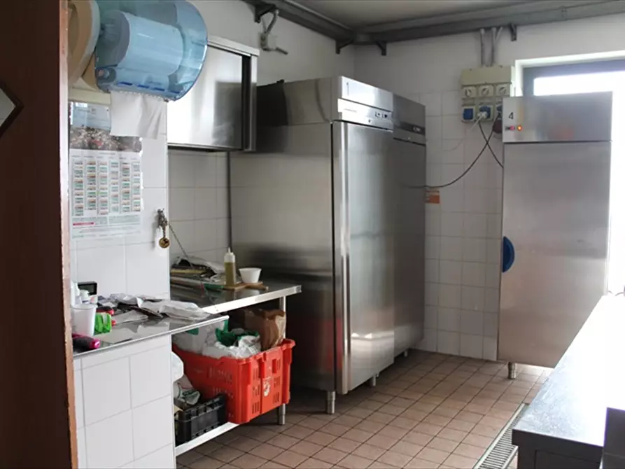 Immagine 7 di Attività commerciale in vendita  in Via Rubicone 1 a Spoltore