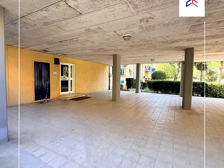 Immagine 3 di Appartamento in vendita  in piazza brodolini 214 a Taranto