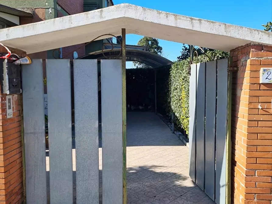 Immagine 2 di Appartamento in vendita  in via di valle schioia a Anzio