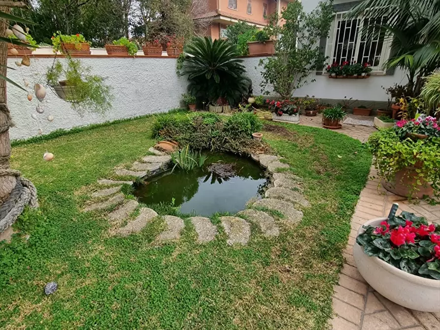 Immagine 26 di Villa in vendita  in Via leonardo da Vinci a Anzio