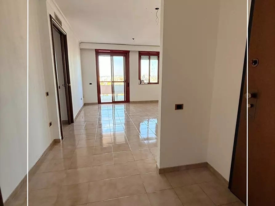 Immagine 13 di Appartamento in affitto  in via fratelli rosselli 3 a Taranto