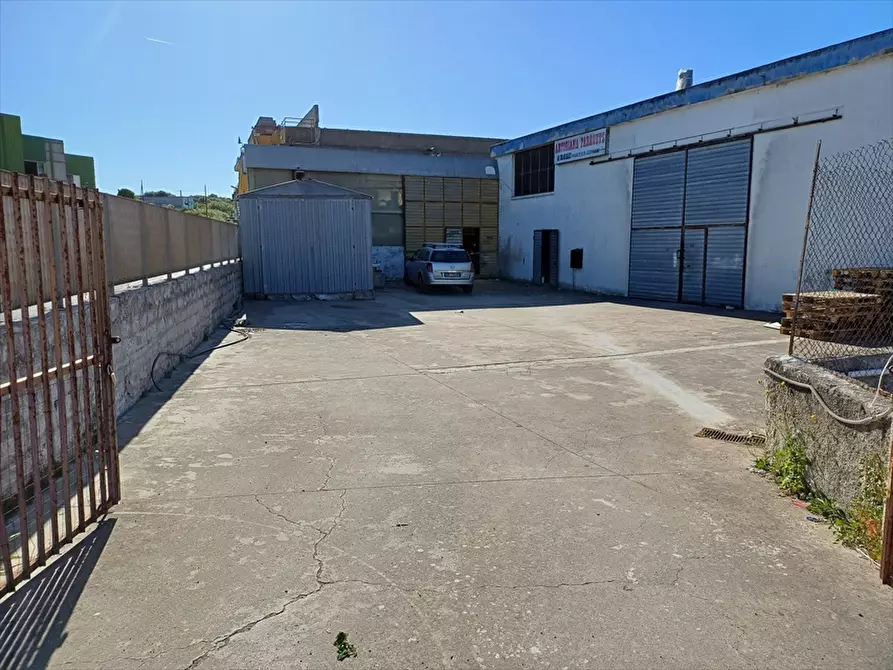 Immagine 5 di Capannone industriale in vendita  in Località Predda Niedda Strada 25 a Sassari