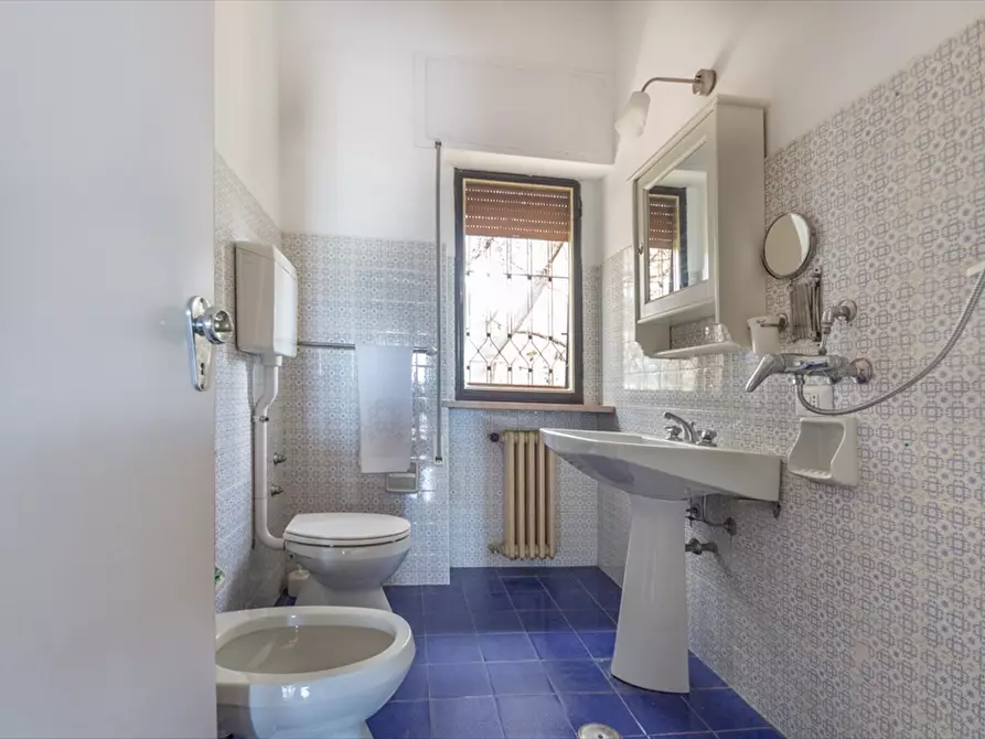 Immagine 9 di Villa in vendita  in VIA  ENZO FERRARI 47 a Tortoreto
