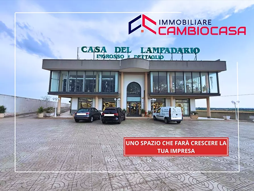 Immagine 1 di Locale commerciale in vendita  in contrada baronia a San Giorgio Ionico