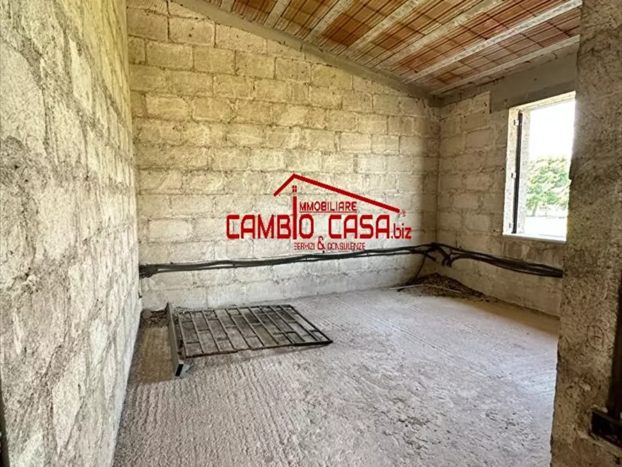 Immagine 21 di Villa in vendita  in VIA CICAS a Taranto