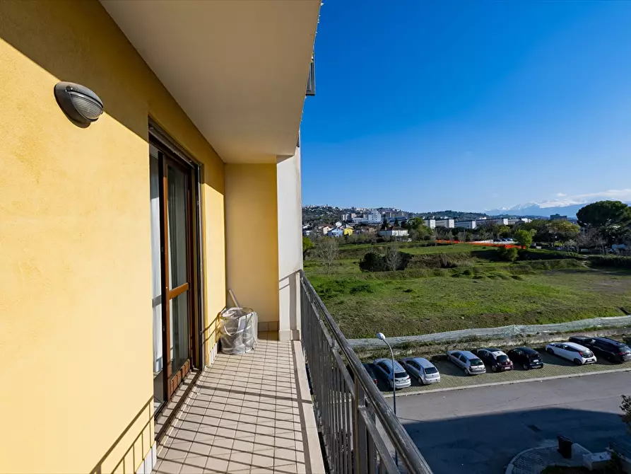 Immagine 29 di Appartamento in vendita  in Via Beirut  a Chieti