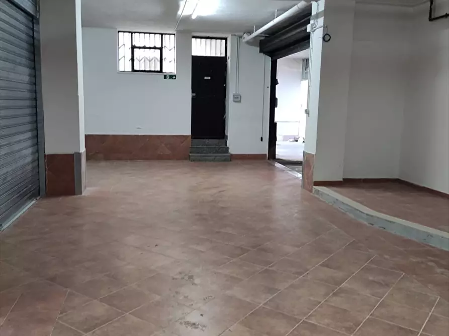 Immagine 4 di Box auto in vendita  a Cerignola