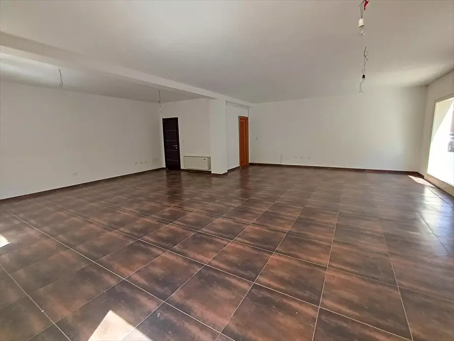 Immagine 8 di Locale commerciale in vendita  in Via Libio n. 32 a Porto Torres