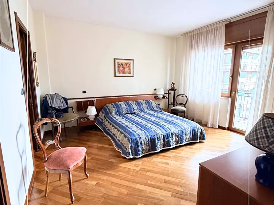 Immagine 25 di Appartamento in vendita  in VIA ETTORE D'AMORE 47 a Taranto