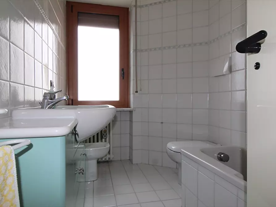 Immagine 8 di Appartamento in vendita  in Corso Acqui a Alessandria