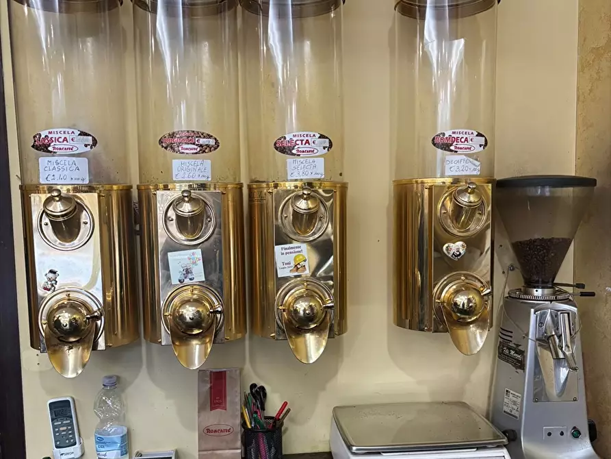 Immagine 2 di Attività commerciale in vendita  in Via Pescara a Chieti