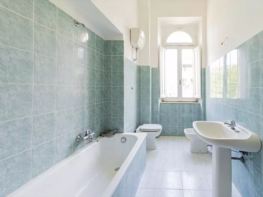 Immagine 12 di Appartamento in vendita  in Viale Amendola a Chieti