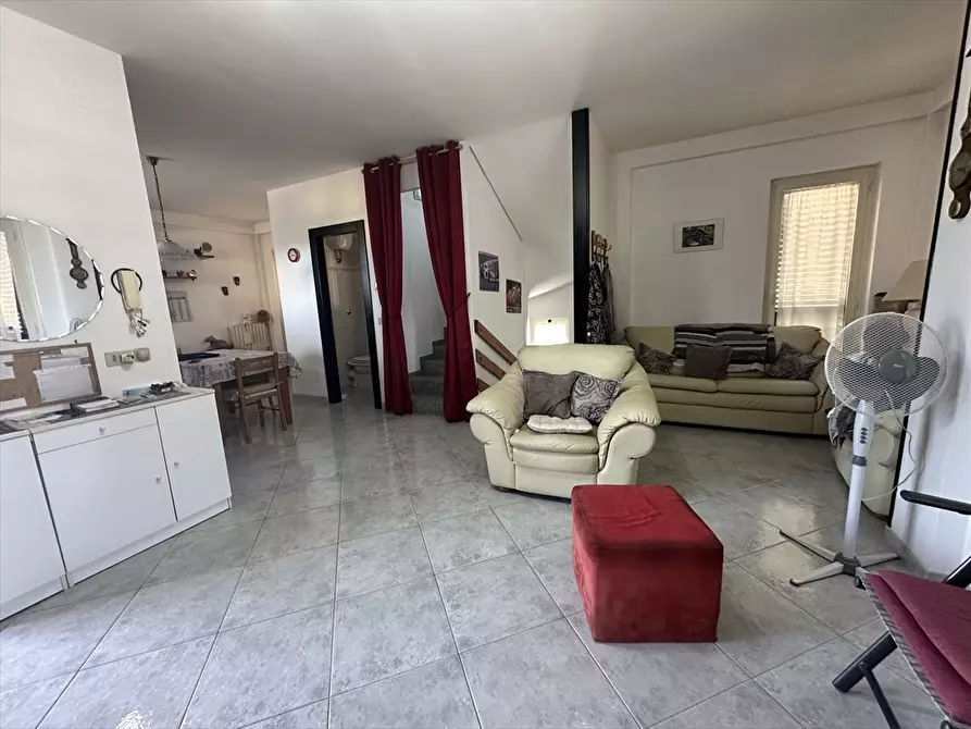 Immagine 17 di Casa indipendente in vendita  in Via Vomano SNC a Chieti