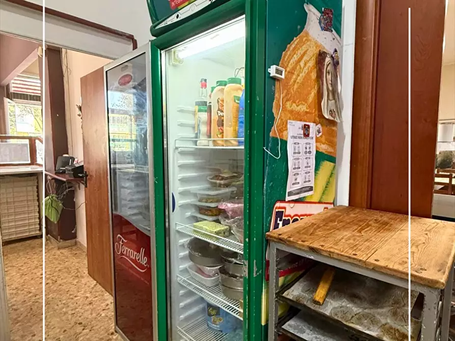 Immagine 14 di Attività artigianale in vendita  in corso annibale 32 a Taranto