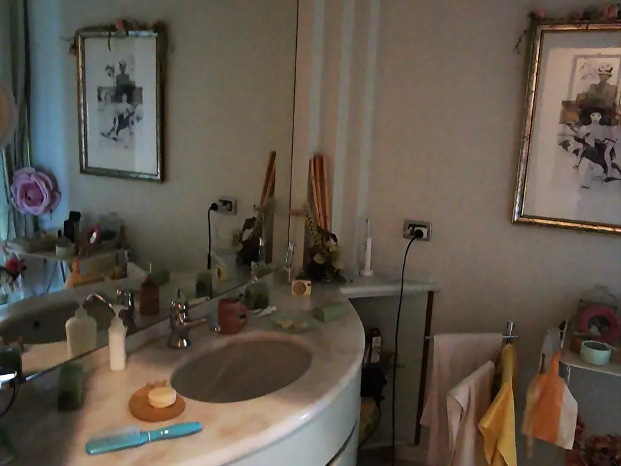 Immagine 13 di Appartamento in vendita  in Via Silvino Olivieri a Chieti