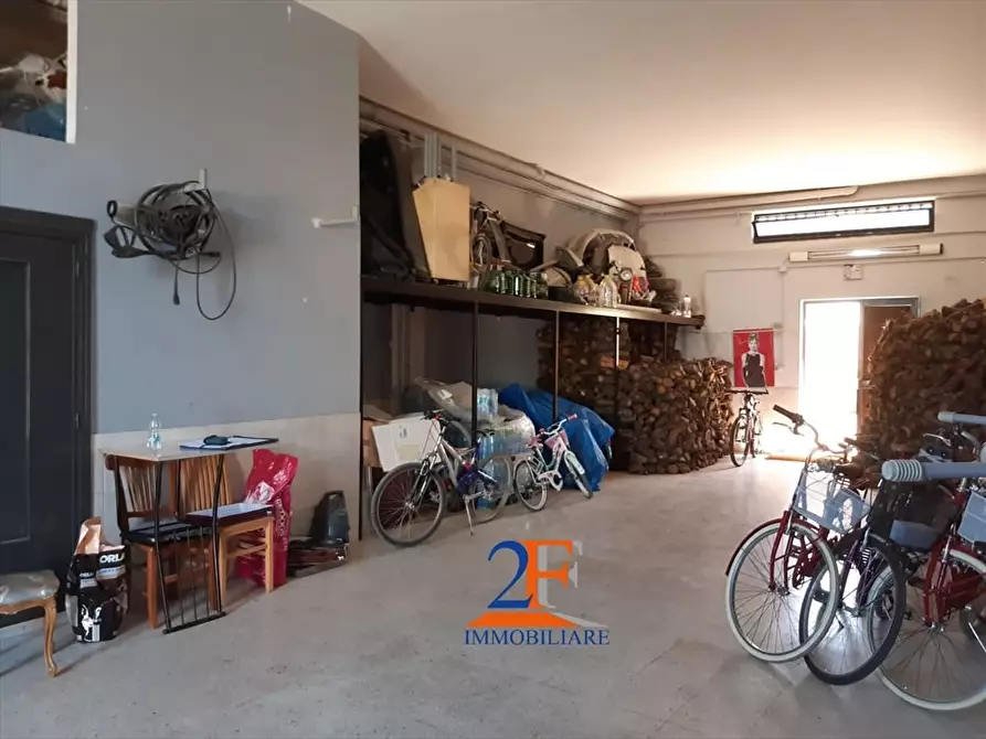 Immagine 4 di Garage in vendita  in Via II traversa di Via Pavoni a Cerignola