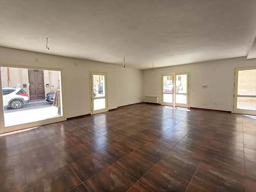 Immagine 18 di Locale commerciale in vendita  in Via Libio n. 32 a Porto Torres