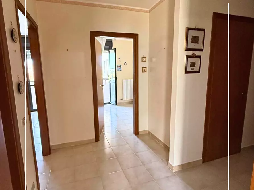 Immagine 12 di Appartamento in vendita  in piazza pertini 19 a Taranto