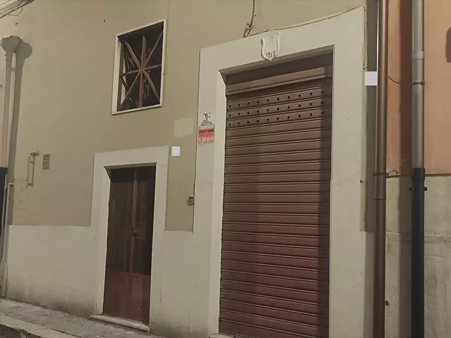 Immagine 1 di Casa indipendente in vendita  a Cerignola