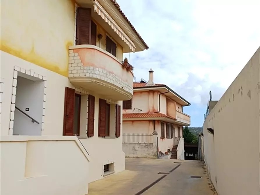 Immagine 1 di Appartamento in vendita  in Via Giuseppe Manno 53 a Usini