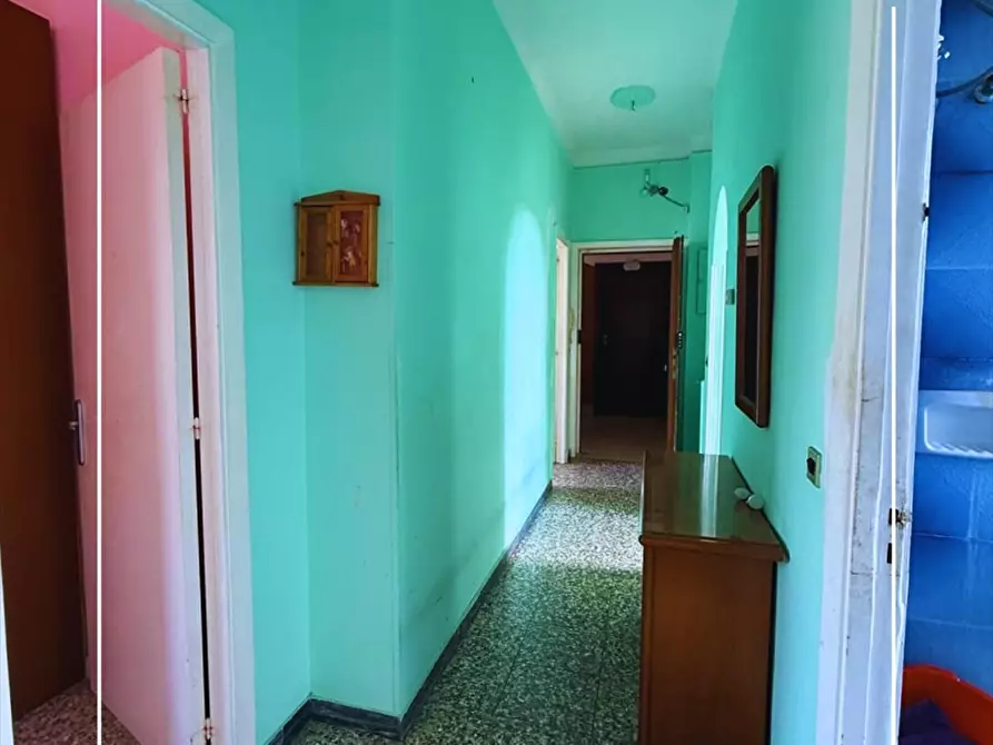 Immagine 7 di Appartamento in vendita  in via lago di garda 5 a Taranto