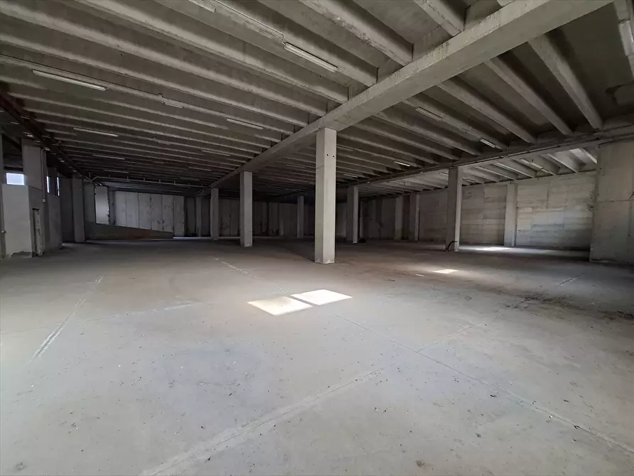 Immagine 17 di Capannone industriale in vendita  in SP 231 KM 1 a Modugno